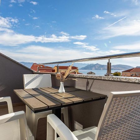 Apartments Crnekovic III Baška Exterior foto