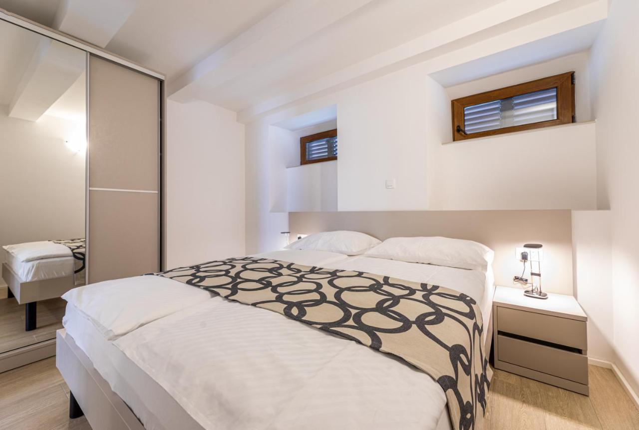 Apartments Crnekovic III Baška Exterior foto
